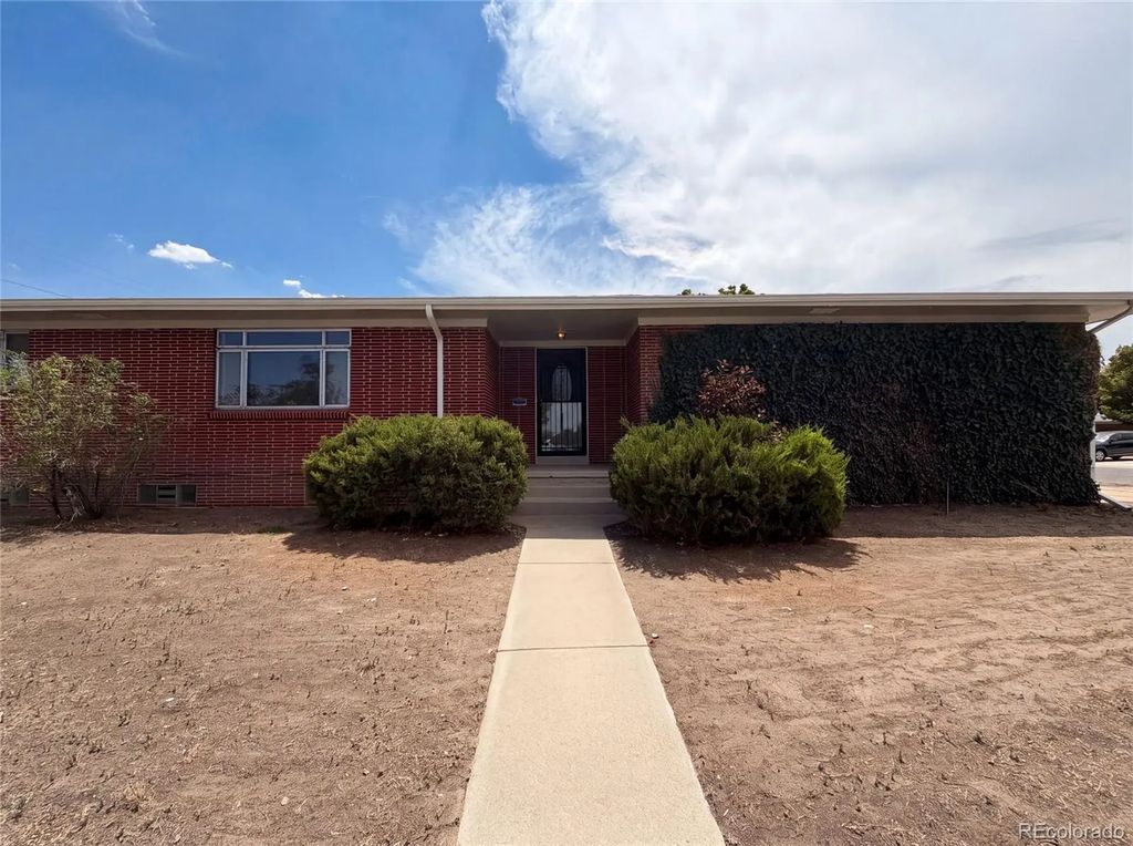 1302 E Egbert Street, Brighton
