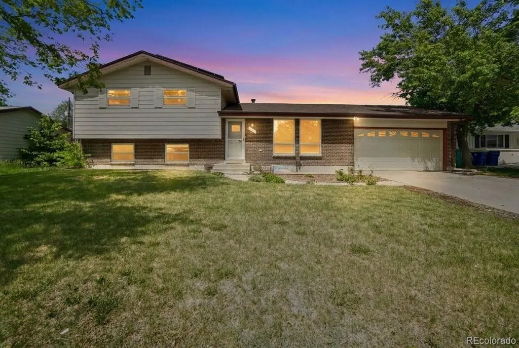 12643 E Ohio Avenue, Aurora