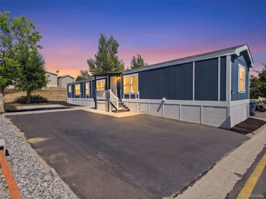 2550 W 96th Avenue, Federal Heights