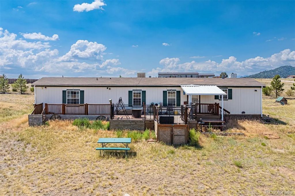 1838 17th Trail, Cotopaxi