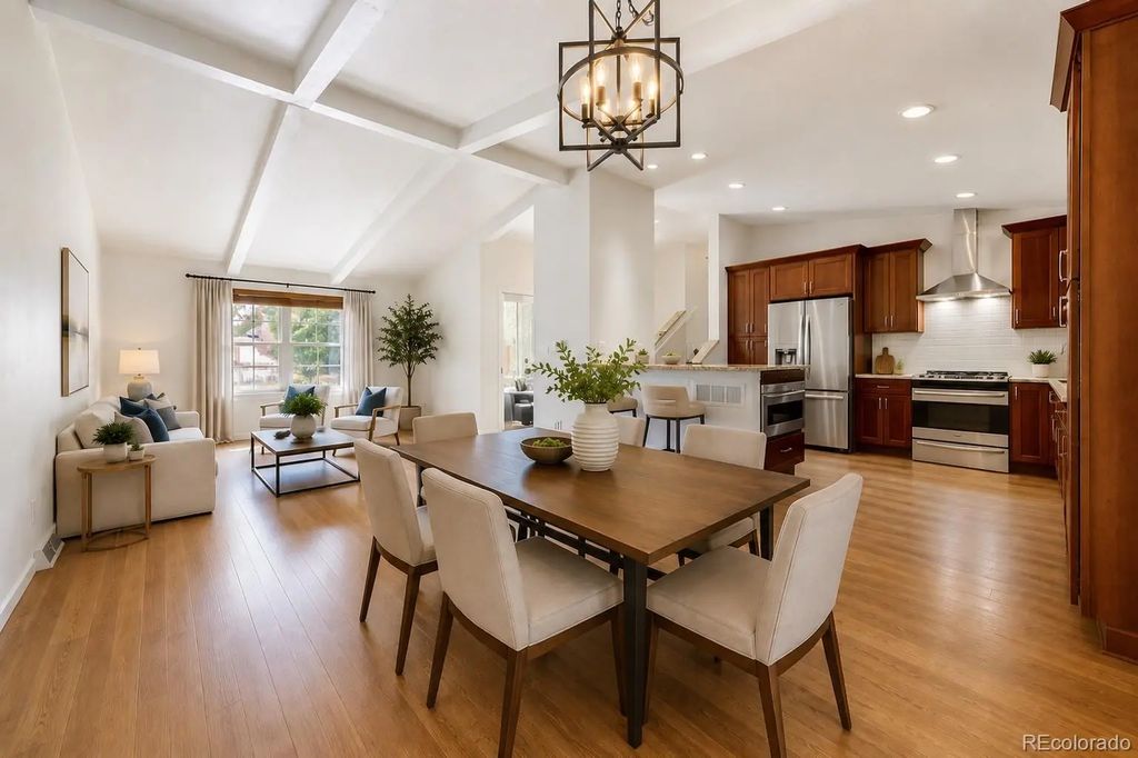 883 S Nelson Way, Lakewood