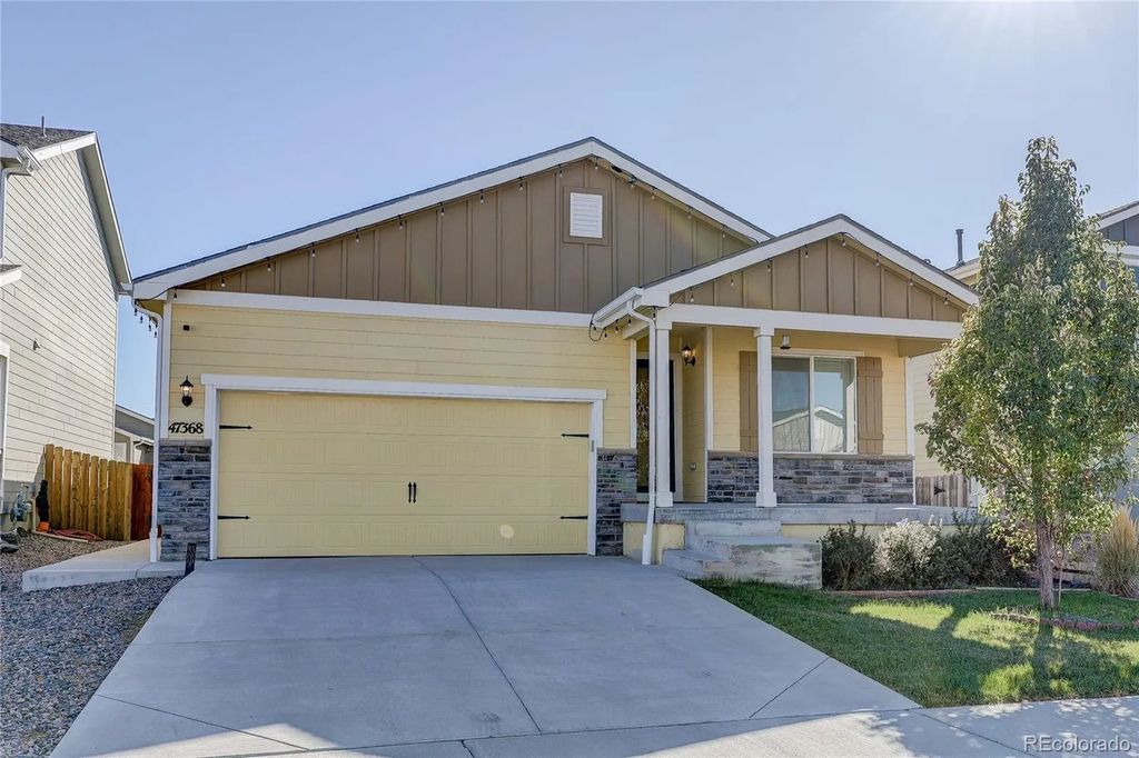 47368 Lily Avenue, Bennett
