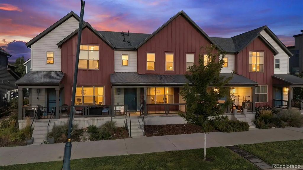 4931 Central Park Boulevard, Denver