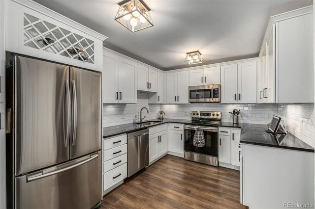625 S Alton Way 10b, Denver