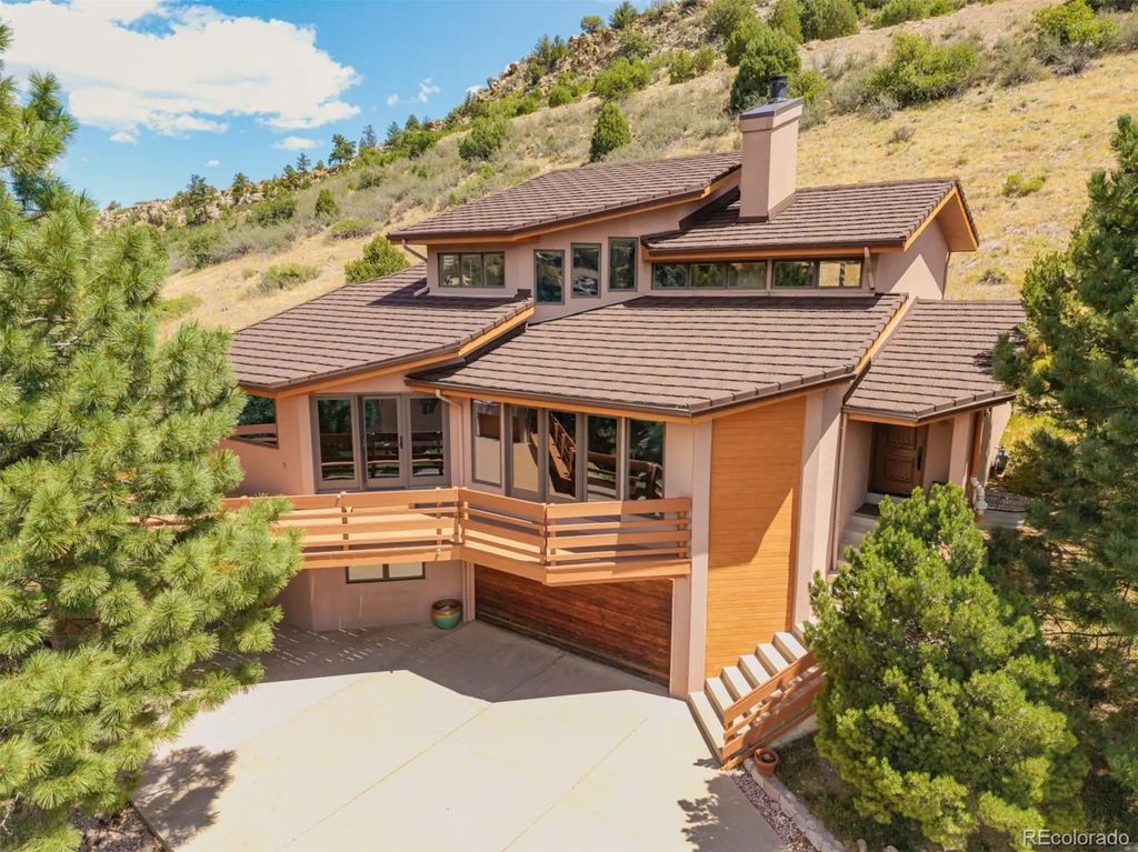 6936 Old Ranch Trail, Littleton