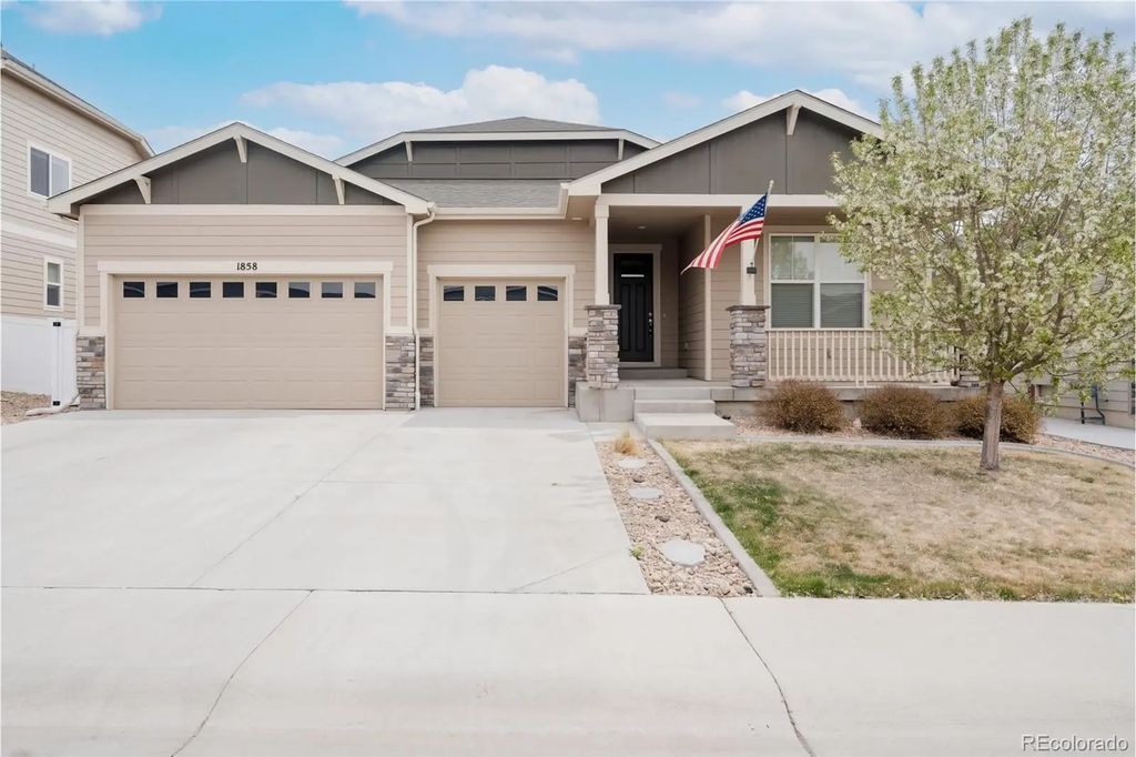 1858 Holloway Drive, Windsor
