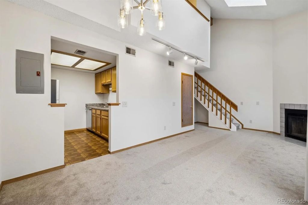 1311 S Cathay Court 204, Aurora