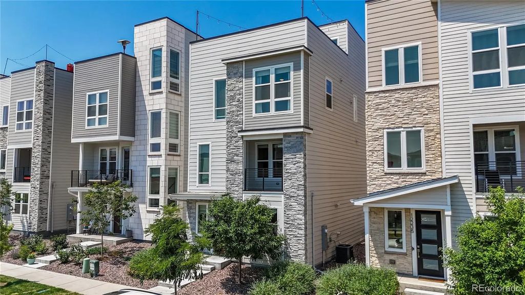 12231 Farmview Street, Northglenn