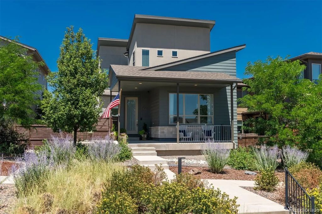 9633 Taylor River Circle, Littleton