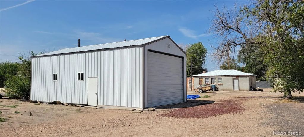 312 E 6th Street, Julesburg