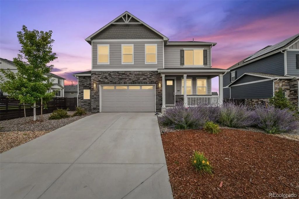 129 S Waterloo Street, Aurora
