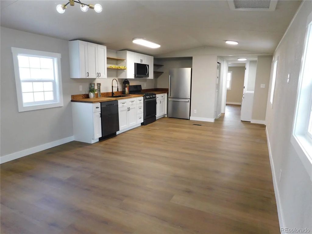 2500 E Harmony Road, Fort Collins