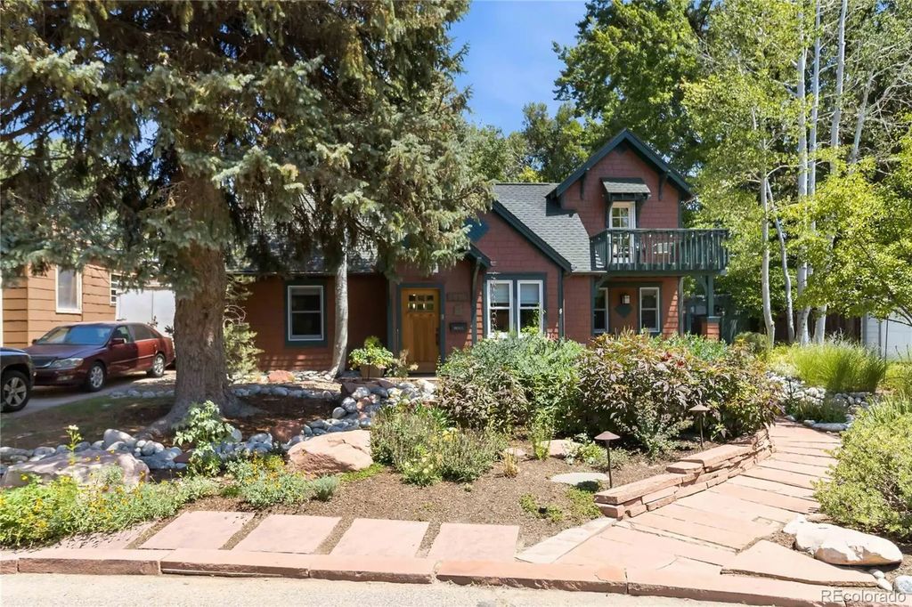 2838 S Clarkson Circle, Englewood