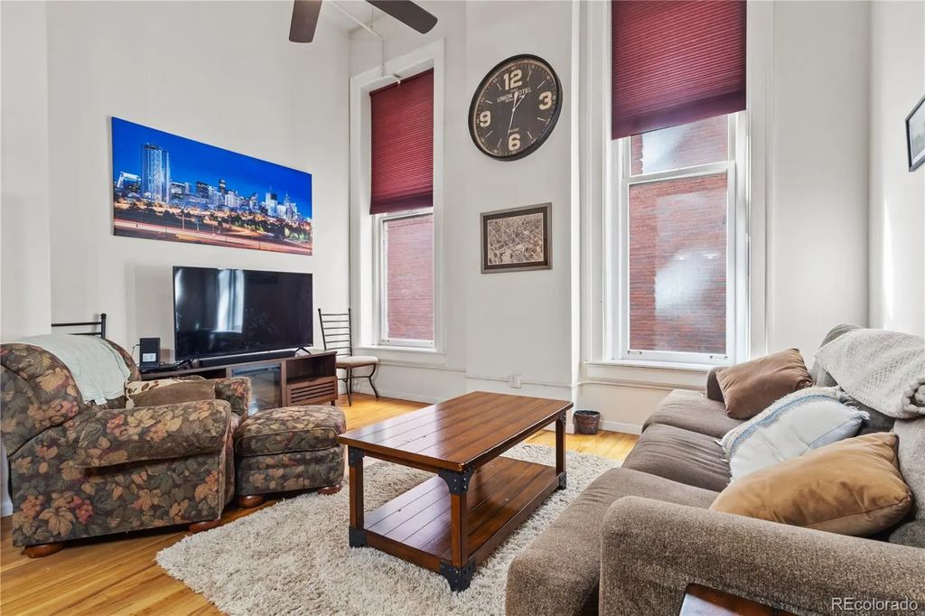 1555 California Street 316, Denver