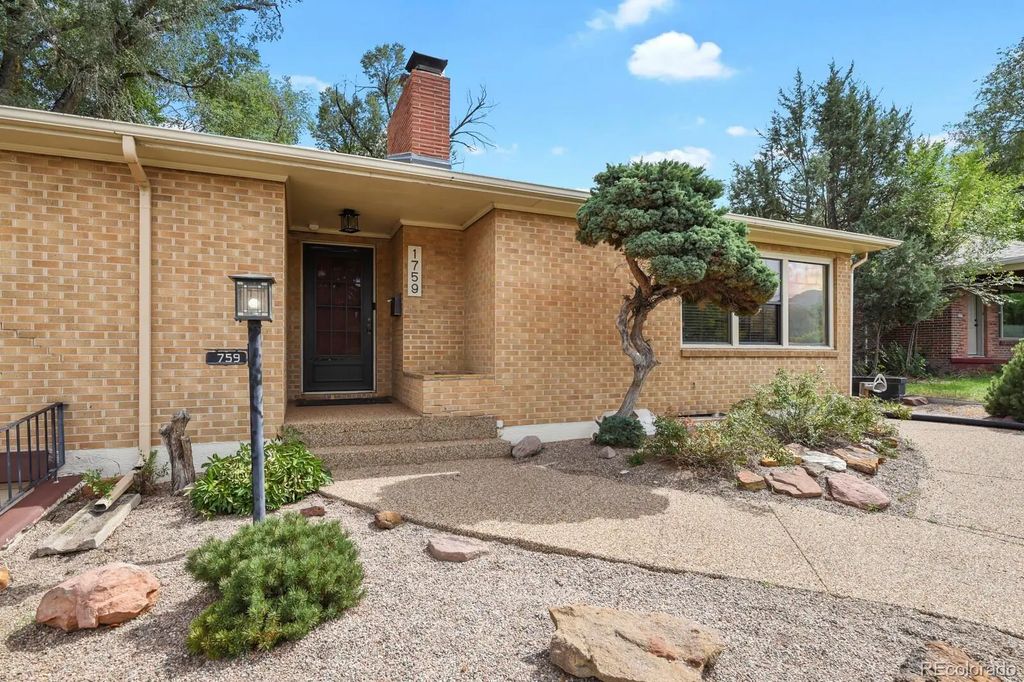 1759 Palmer Park Boulevard, Colorado Springs