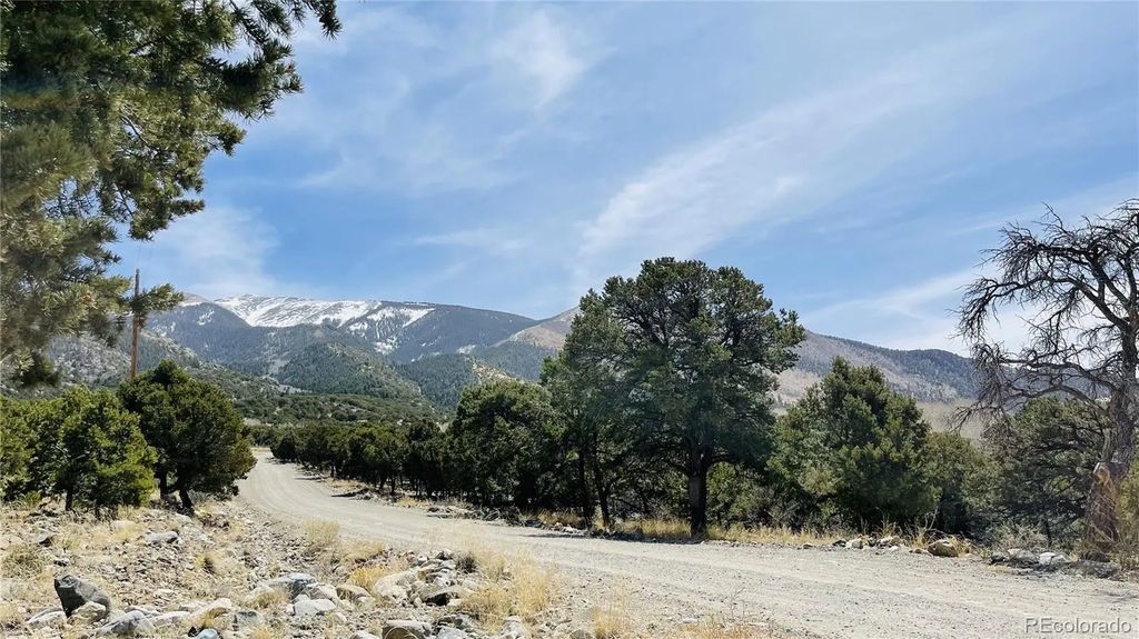 145 Lake Of The Falls Parkway, Mosca