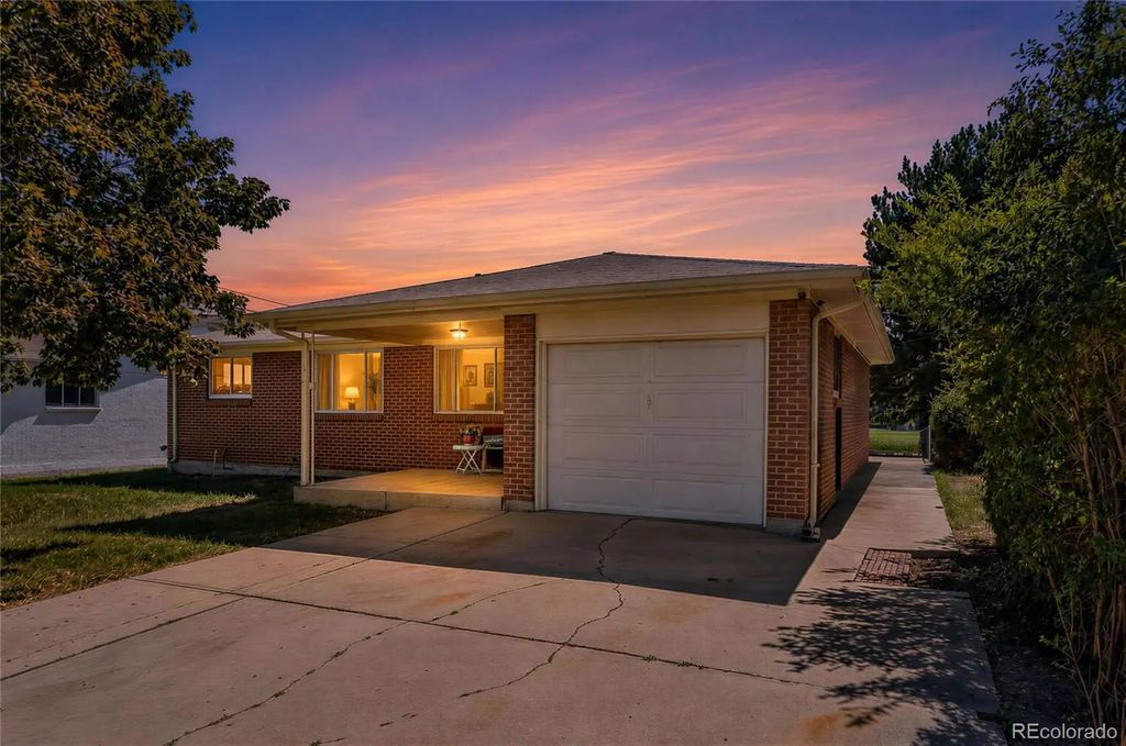 1360 W 6th Avenue, Broomfield
