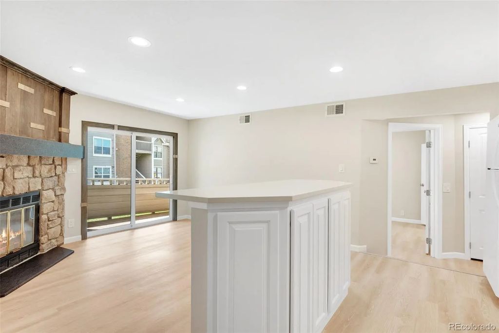 12043 W Cross Drive 204, Littleton