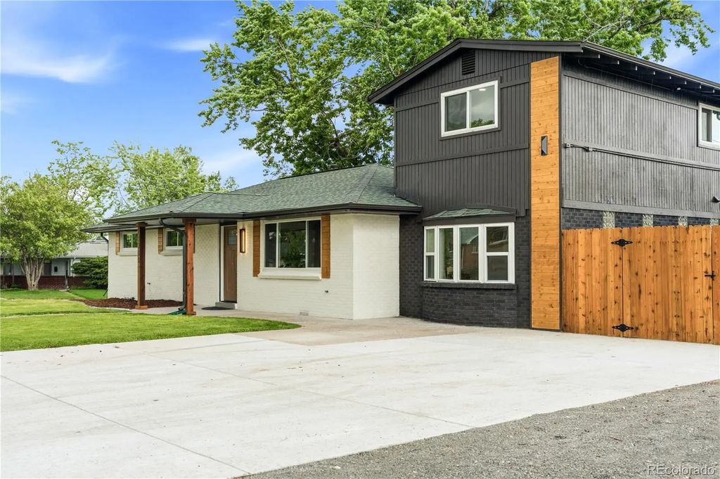 9300 W 53rd Place, Arvada