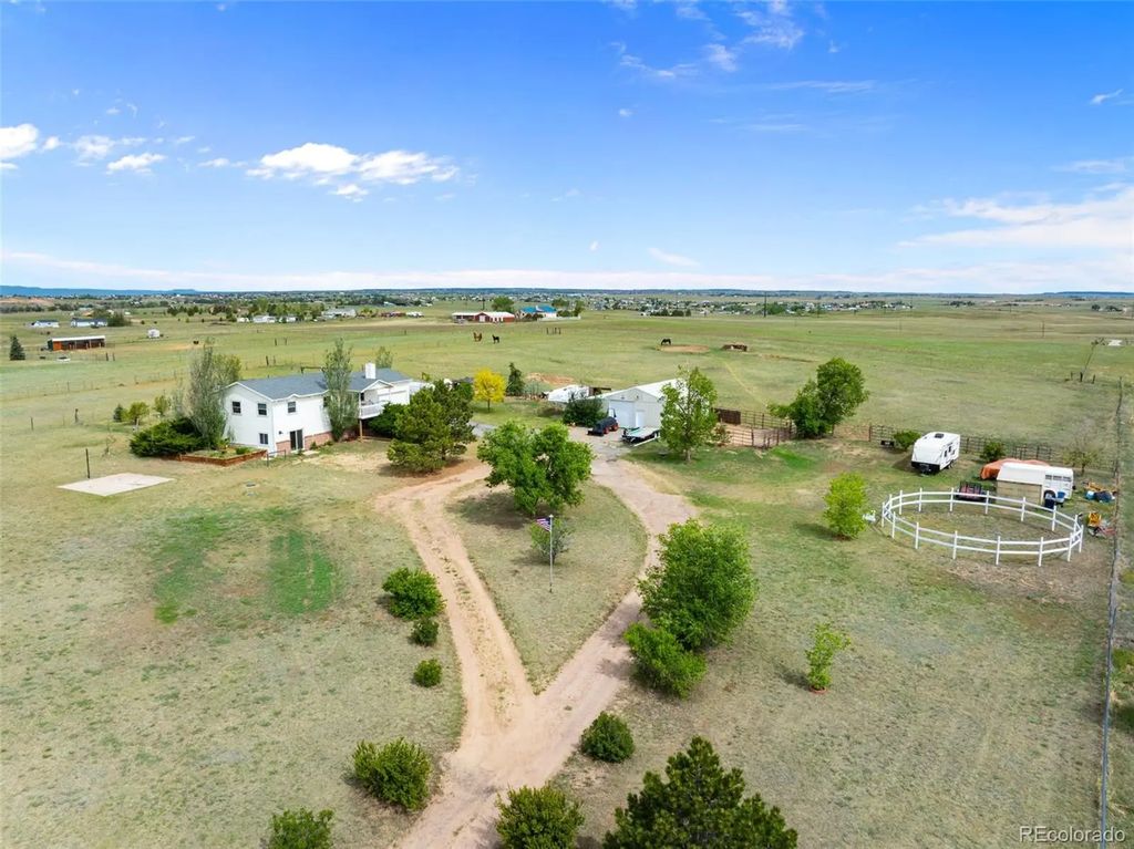 16010 Connies Drive, Peyton