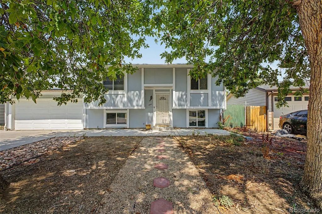 15691 E Colorado Avenue, Aurora