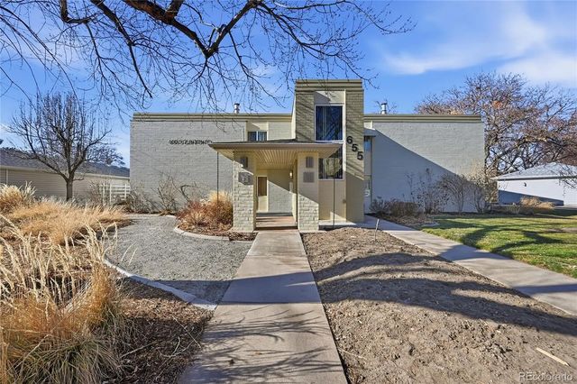 655 S Clinton Street 4b, Denver