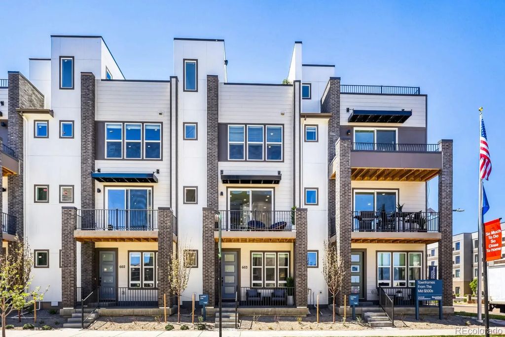 9200 E 47th Avenue 407, Denver