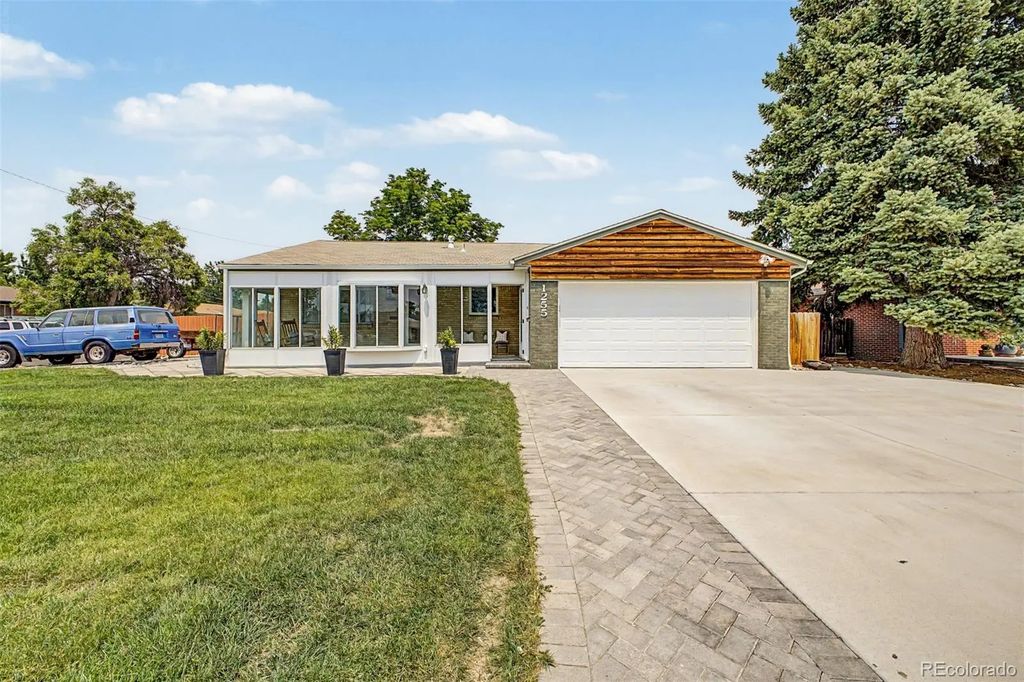 1255 W 6th Avenue, Broomfield