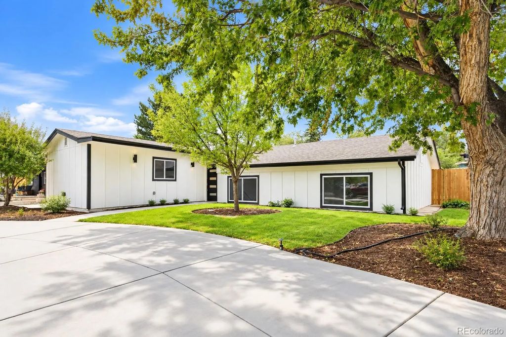 11951 W Security Avenue, Lakewood