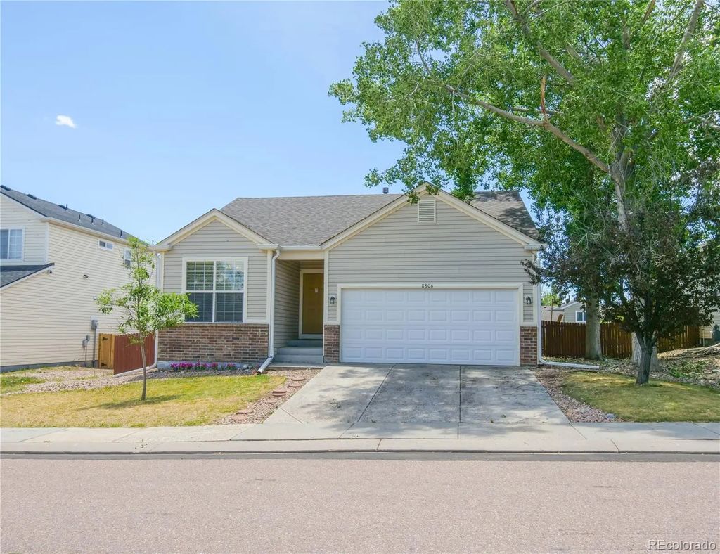 8806 Silver Glen Drive, Fountain