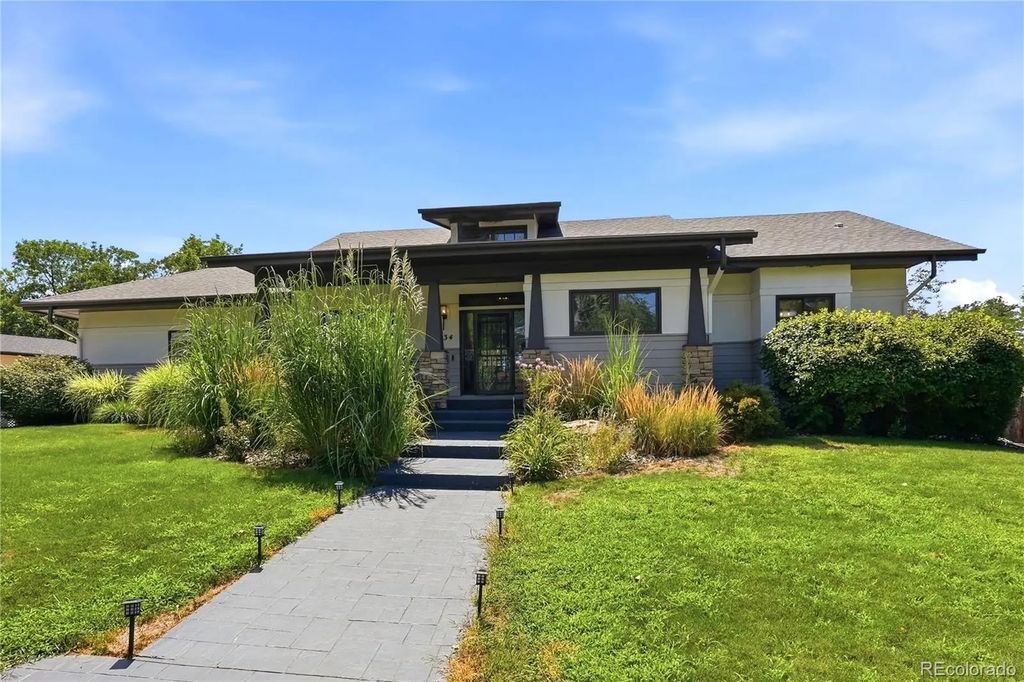 434 E Lake Place, Littleton