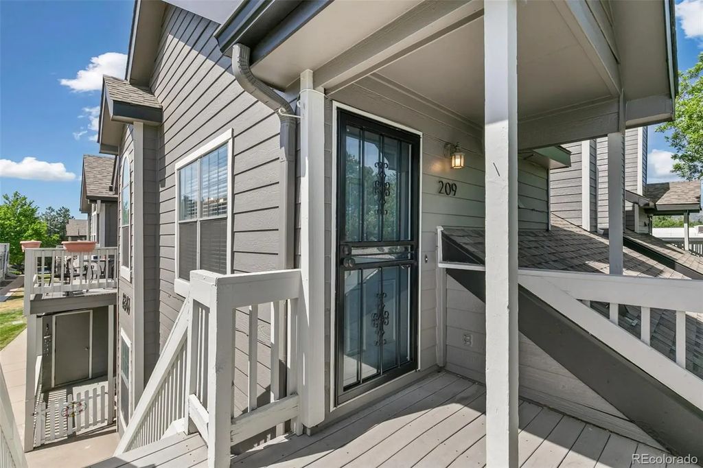 8341 S Upham Way 209, Littleton