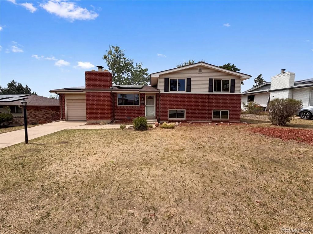 885 W 7th Avenue Drive, Broomfield