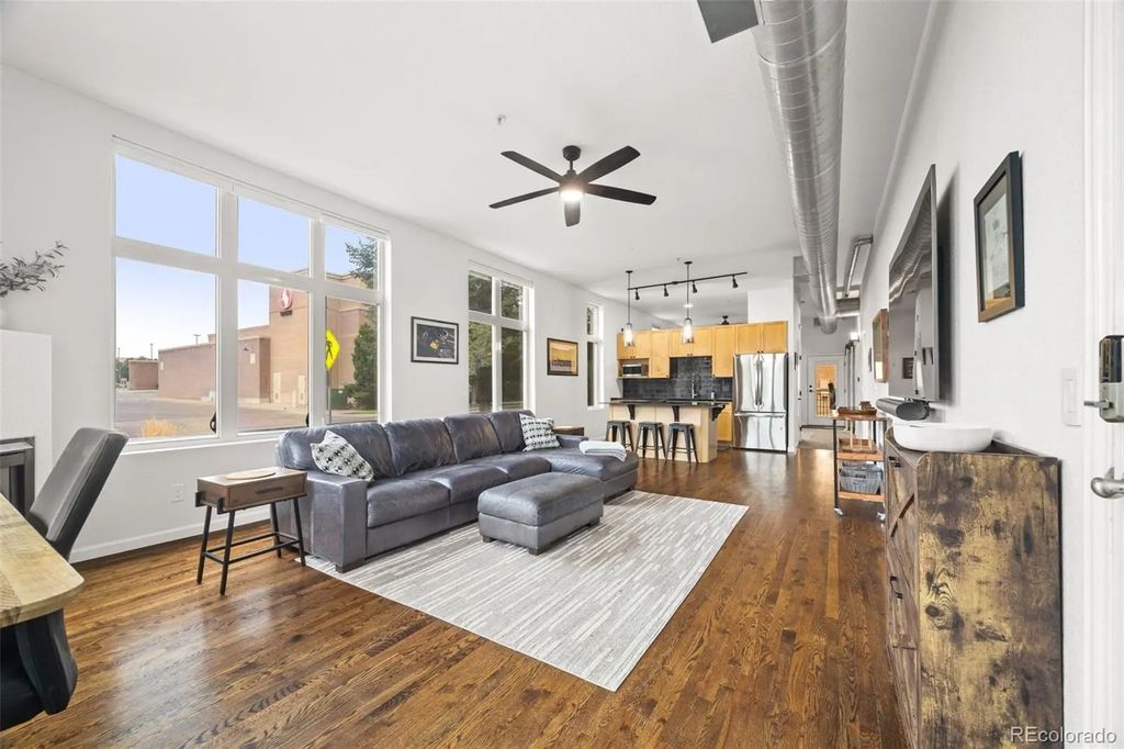 7525 E 1st Place 1111, Denver