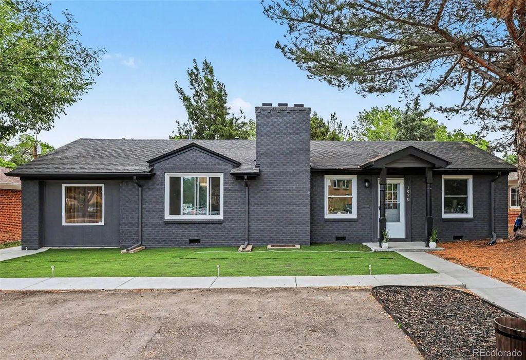 1970 Quebec Street, Denver