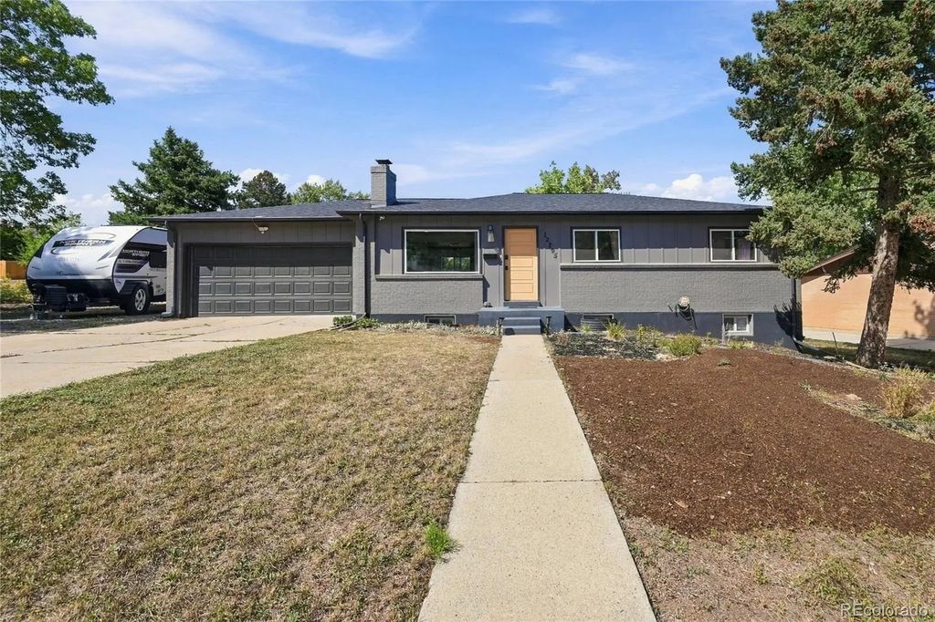 12295 W Ohio Place, Lakewood