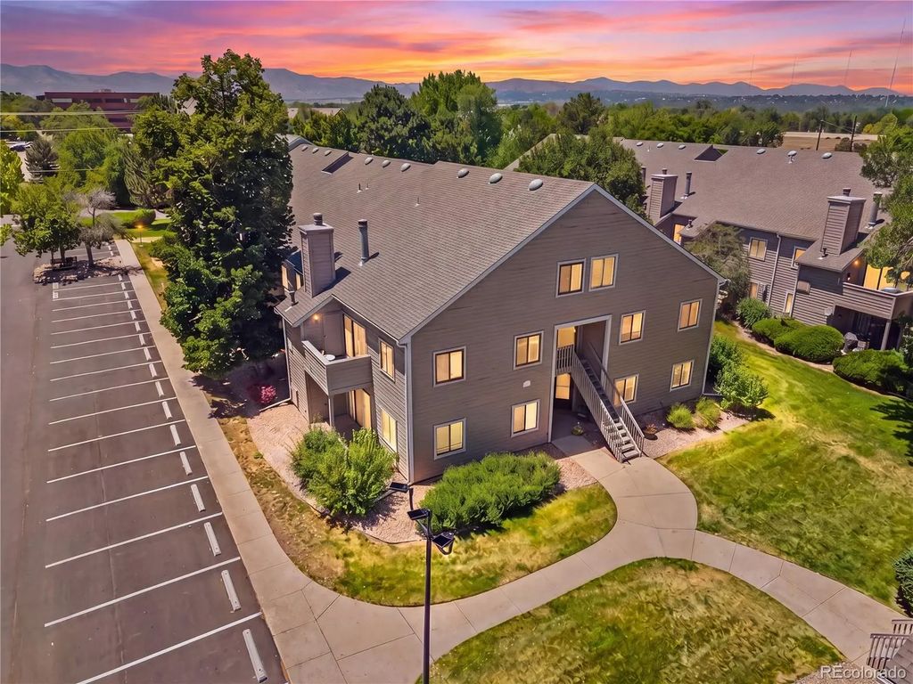 3600 S Pierce Street 7-207, Lakewood