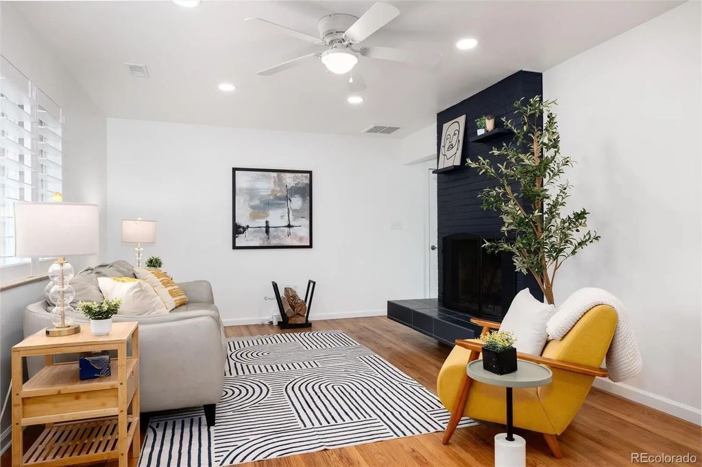 402 Ursula Street, Aurora