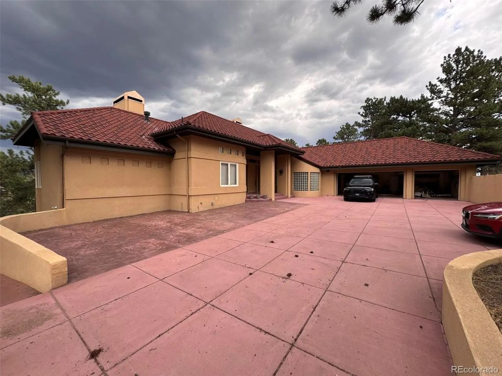 935 Castle Ridge Road, Golden