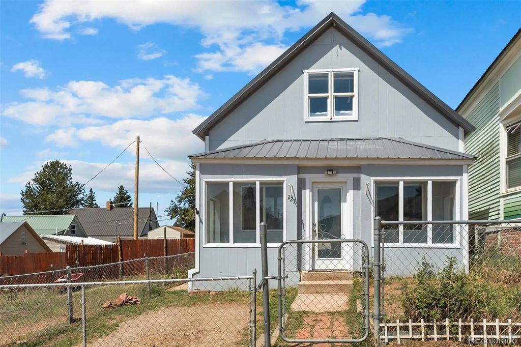 223 S Second Street, Victor