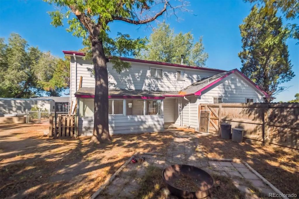 6500 W Hampden Avenue, Lakewood