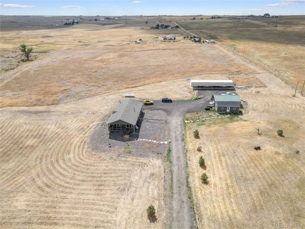 1570 S County Road 129, Bennett