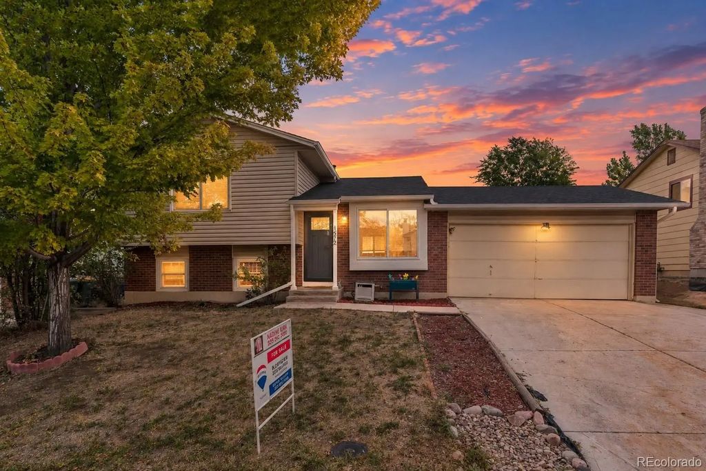 1672 S Cathay Street, Aurora