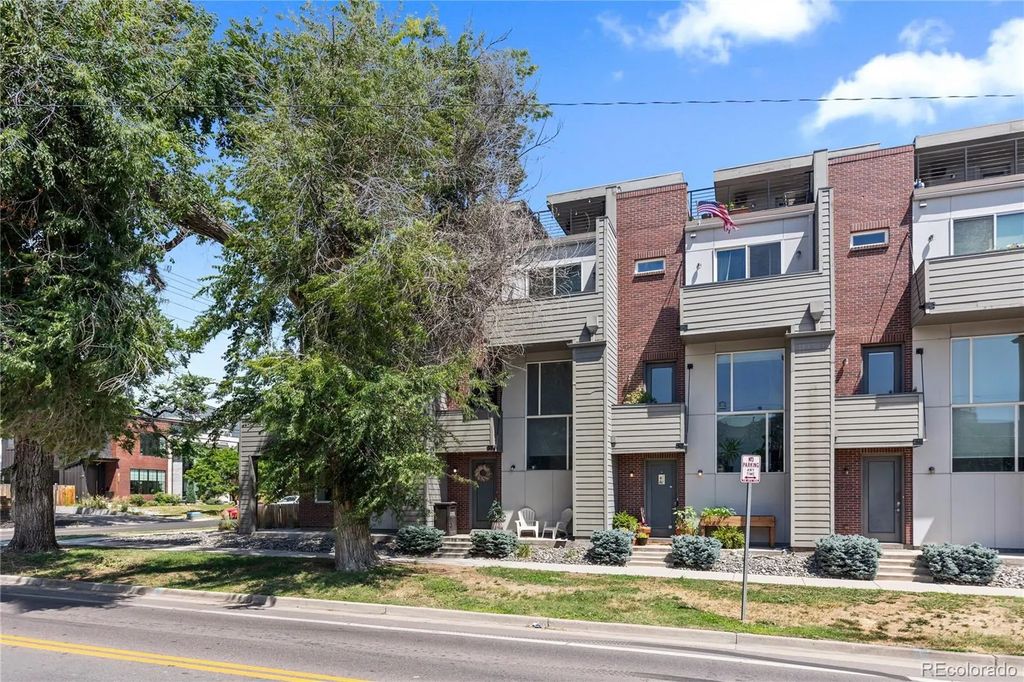 3295 W 17th Avenue, Denver