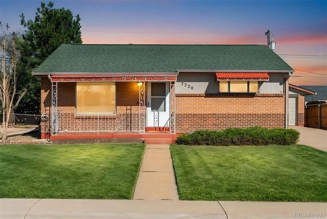 7220 Avrum Drive, Denver