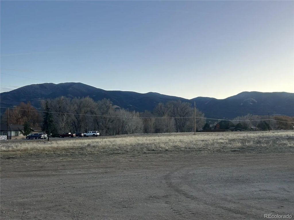 260 Tenderfoot Road, Salida