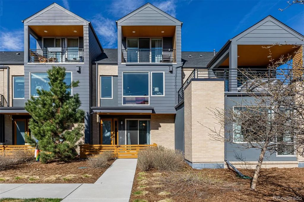 6984 E 1 St Avenue, Denver