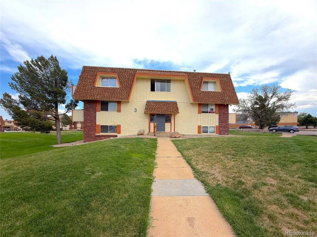 10211 Ura Lane 3-303, Thornton