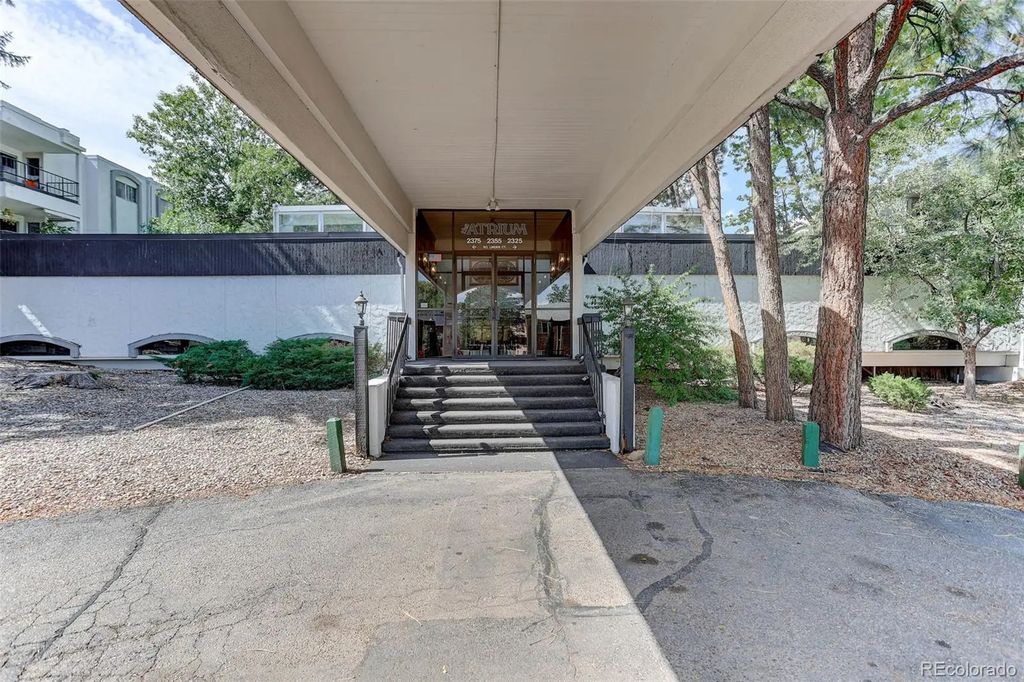 2375 S Linden Court 116, Denver