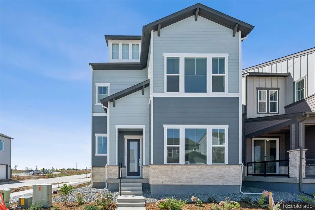 2444 W 162nd Avenue, Broomfield